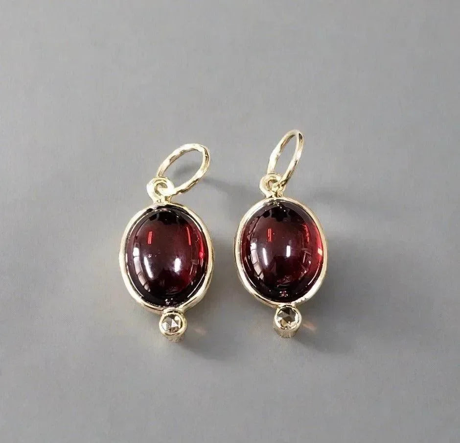 14k Gold Garnet Cabochon and Rose Cut Diamond Pendant - K Jewelry Accessories
